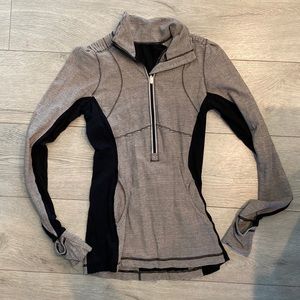 Lululemon race your pace 1/2 zip, SZ 4